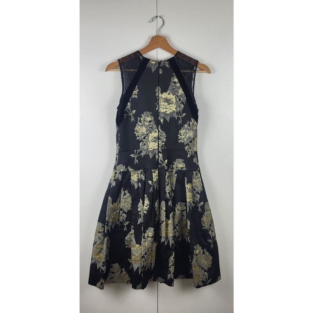 Silk Trim Metallic Floral Midi Fit and Flare Pleated Carmen Marc Valvo Dress | 4 - Picture 7 of 9